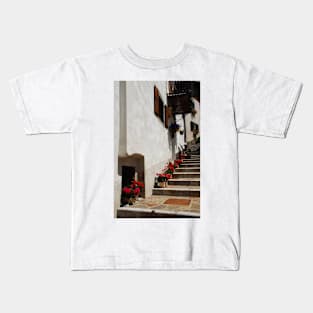 Geraniums on Stepped Street Kids T-Shirt